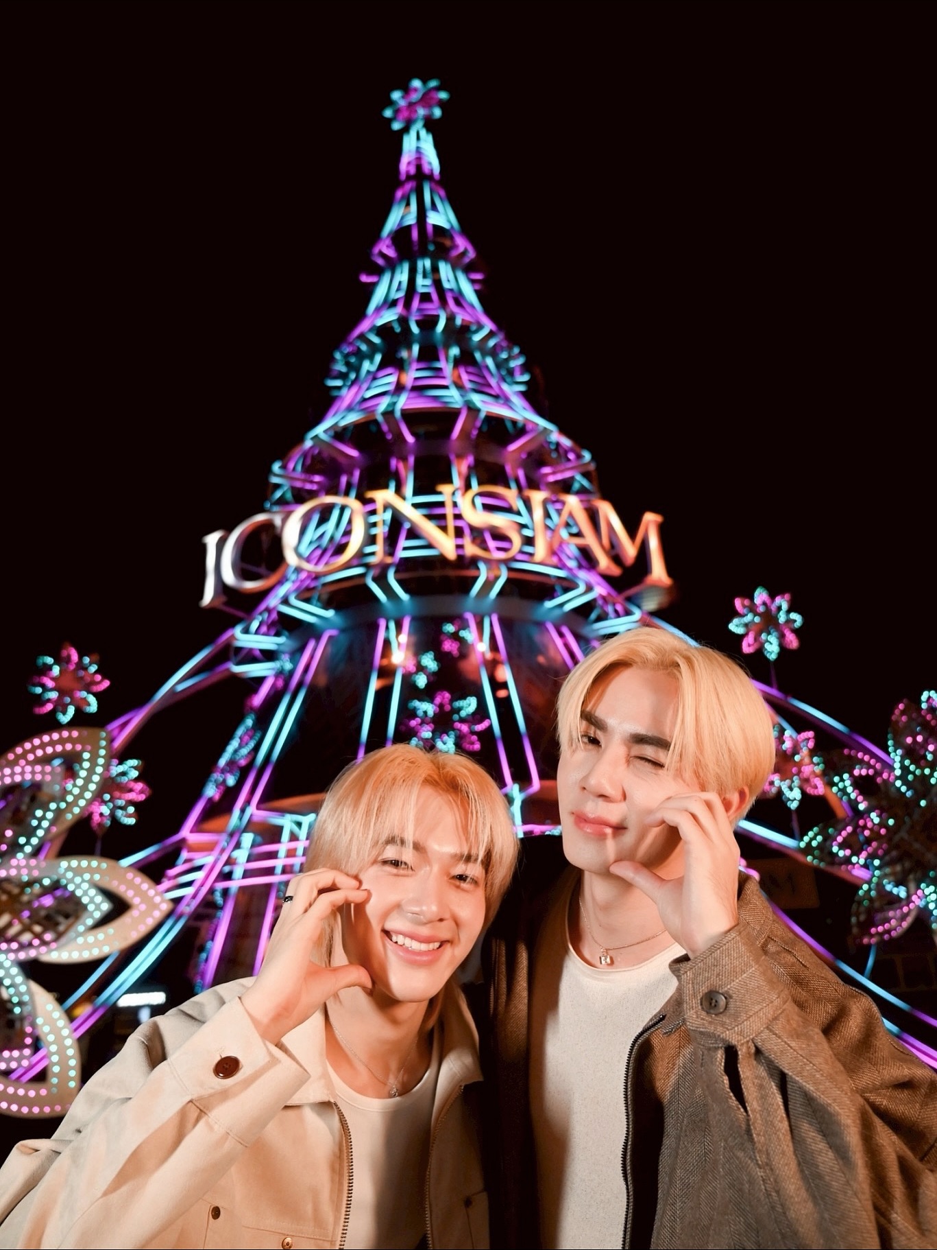 ซี - พฤกษ์ พานิช