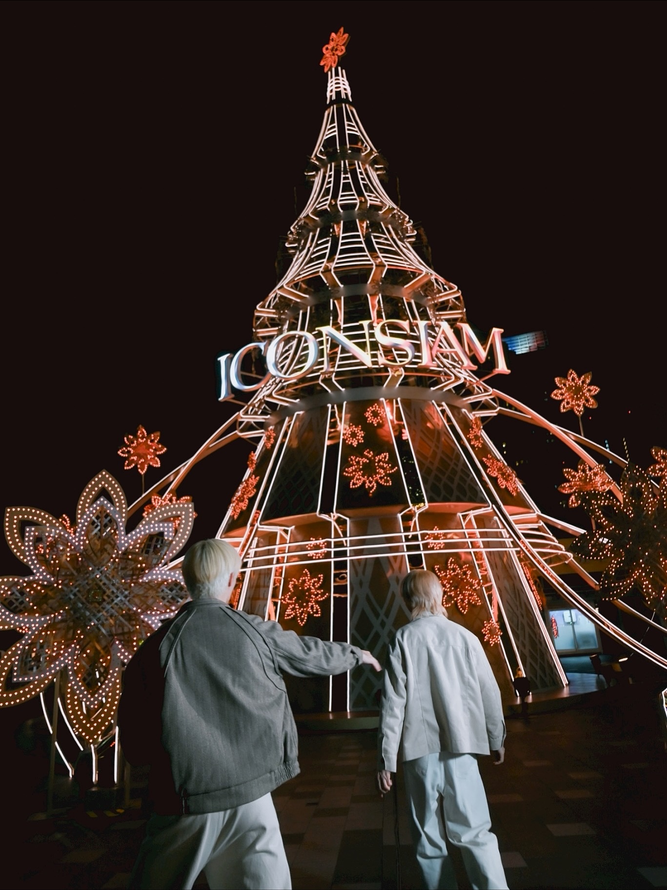 ซี - พฤกษ์ พานิช