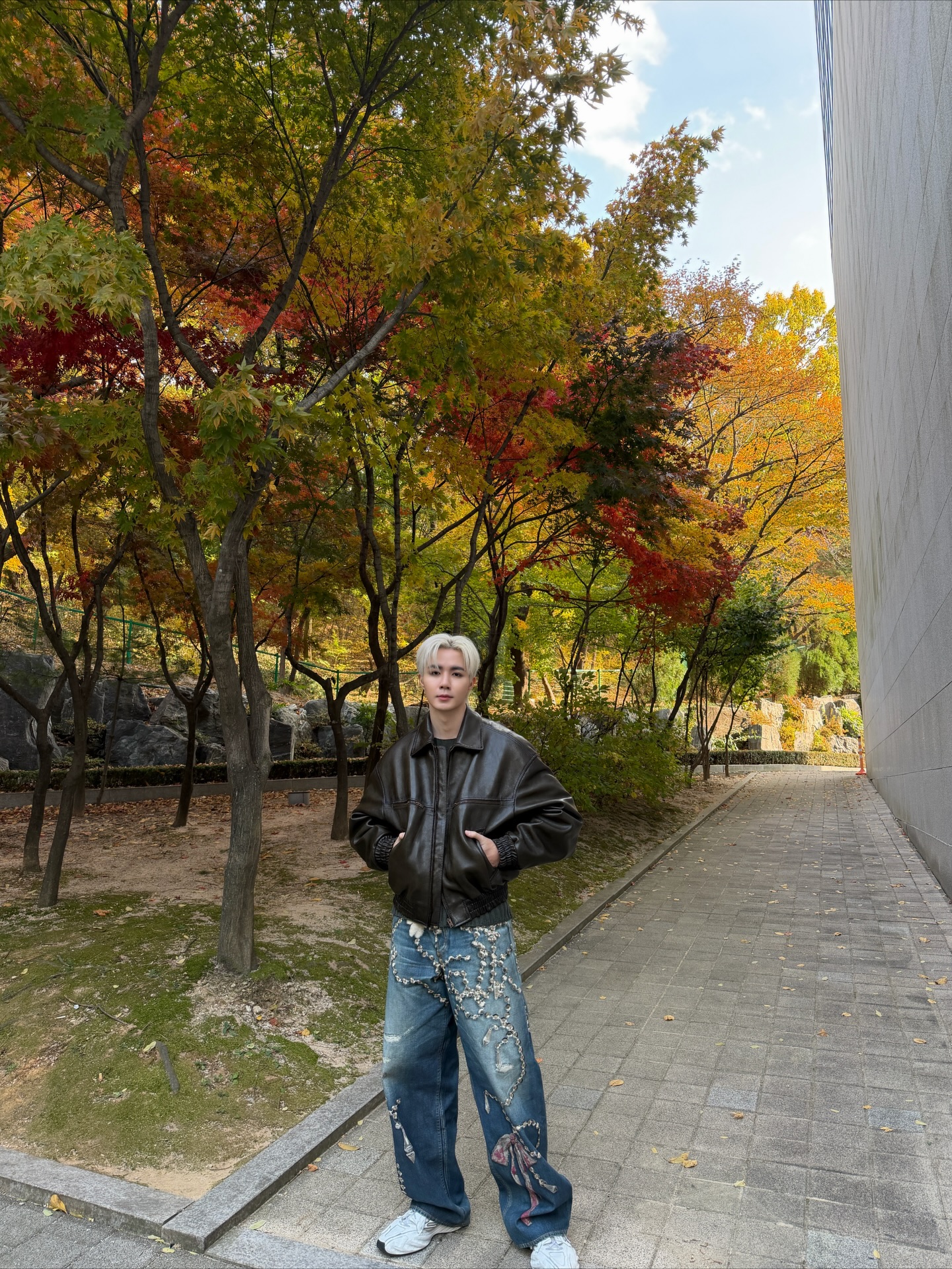 ซี - พฤกษ์ พานิช