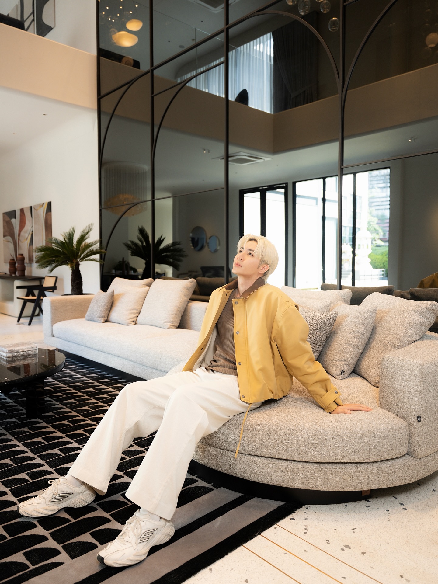 ซี - พฤกษ์ พานิช