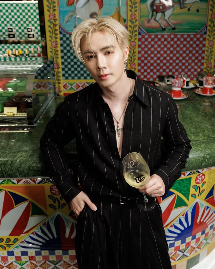 ซี - พฤกษ์ พานิช