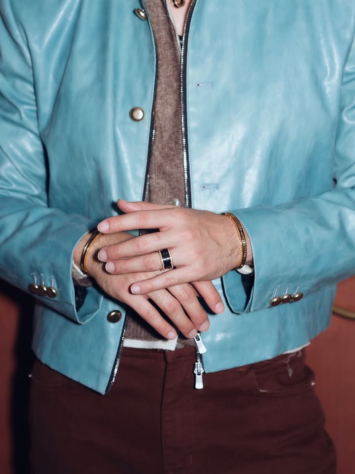 ซี - พฤกษ์ พานิช