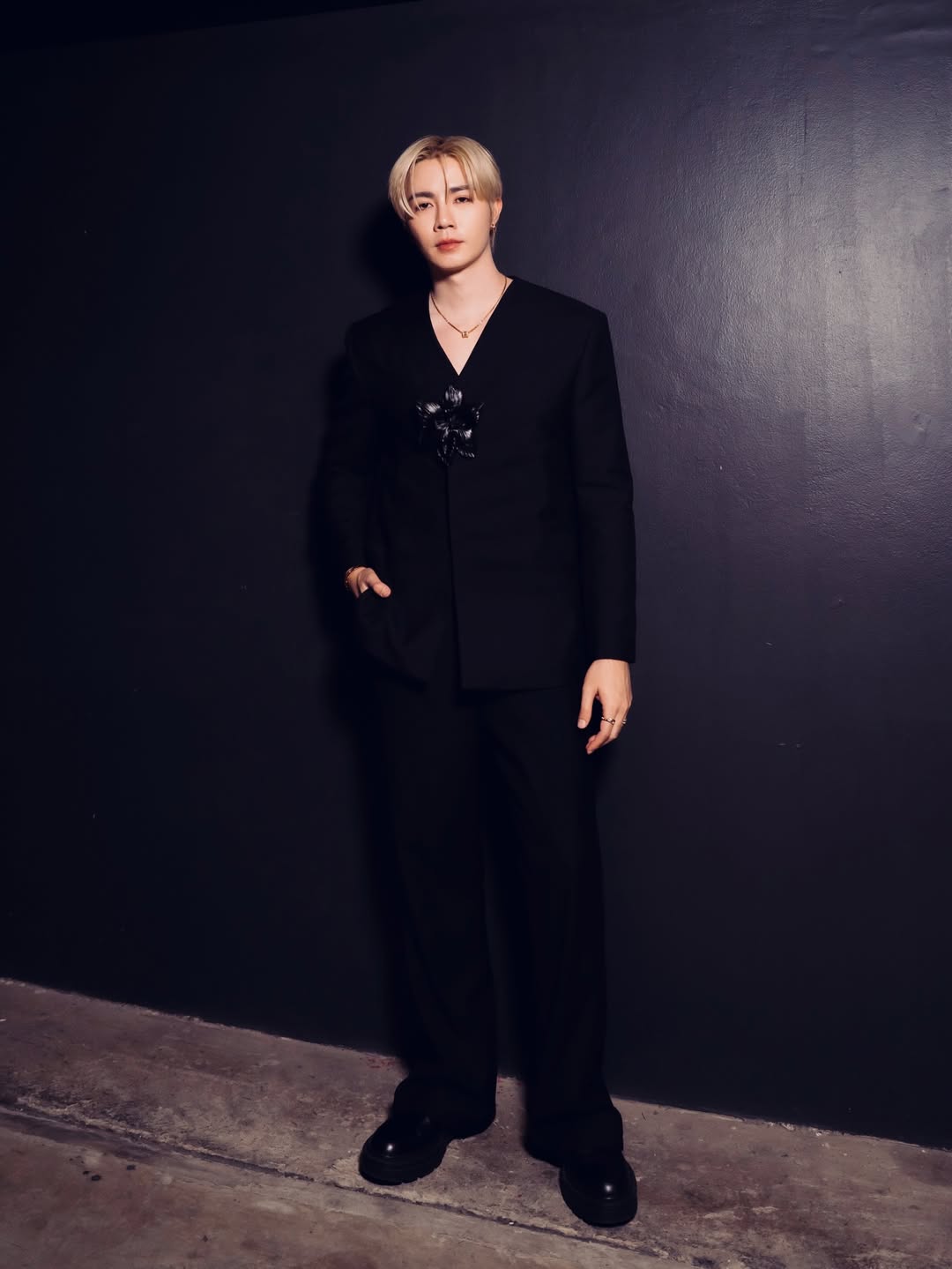 ซี - พฤกษ์ พานิช