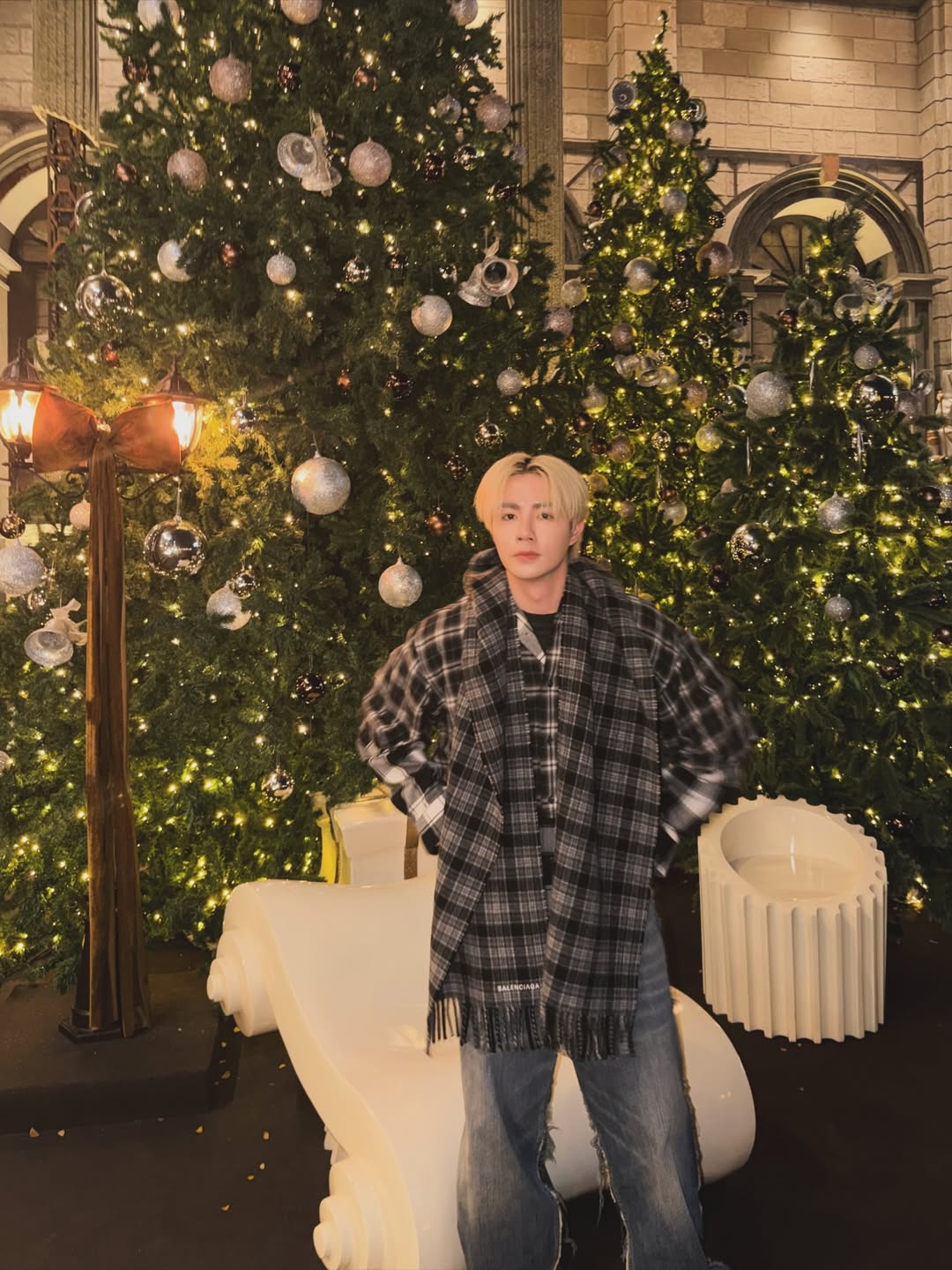 ซี - พฤกษ์ พานิช