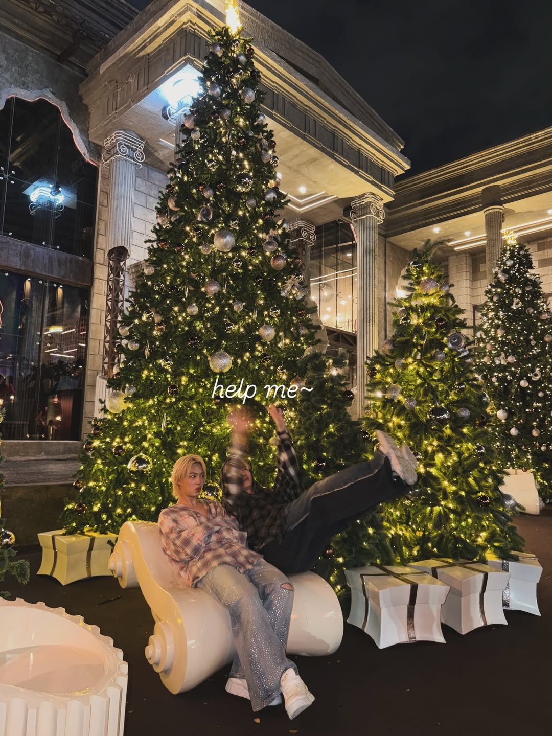 ซี - พฤกษ์ พานิช