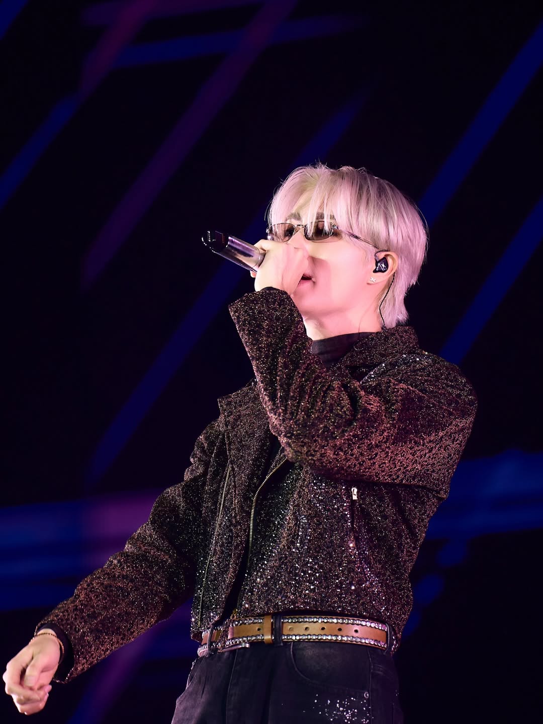 ซี - พฤกษ์ พานิช