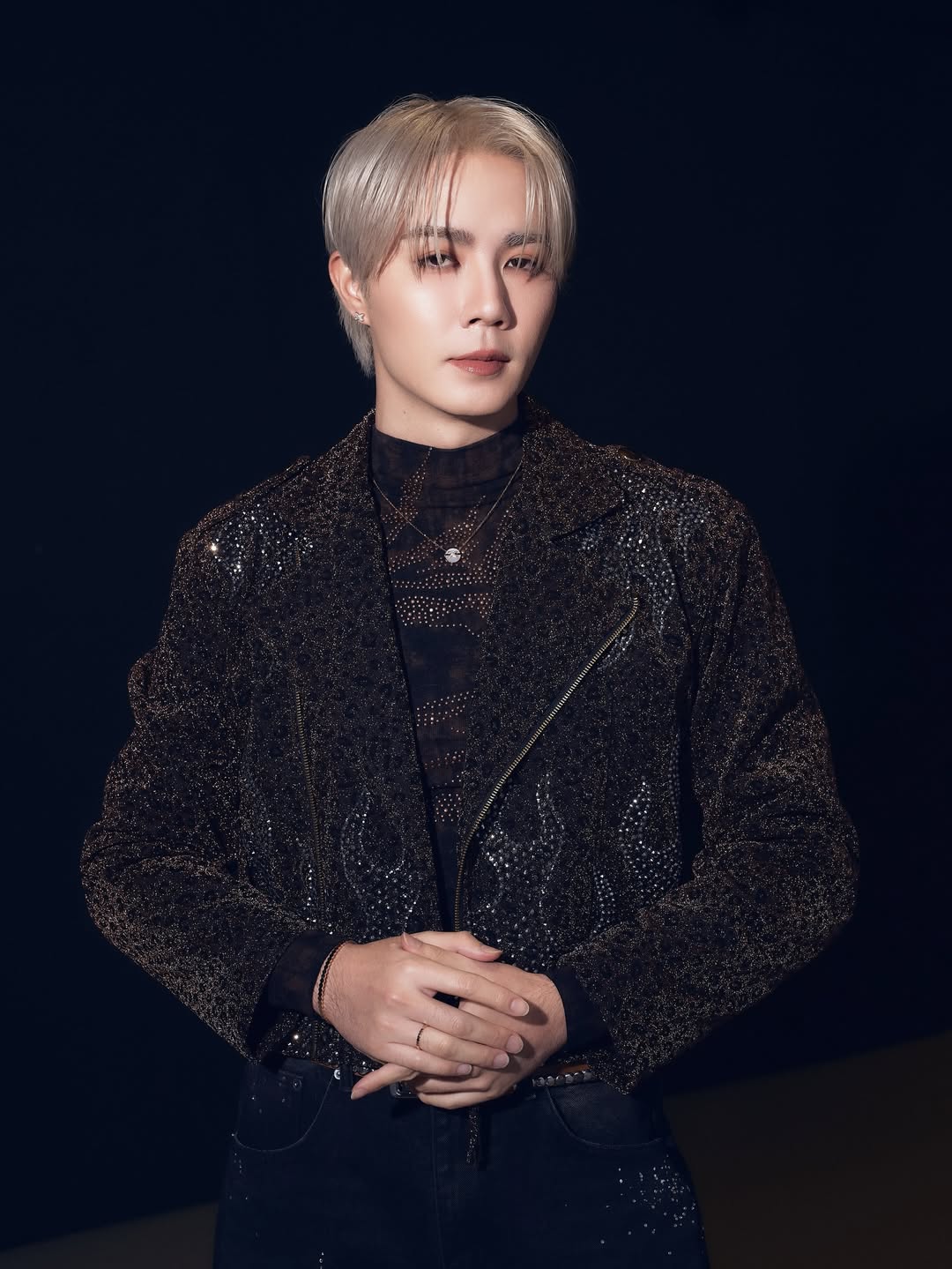 ซี - พฤกษ์ พานิช