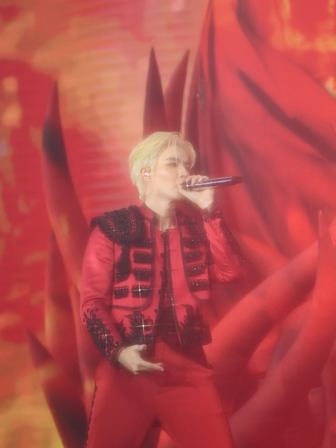 ซี - พฤกษ์ พานิช