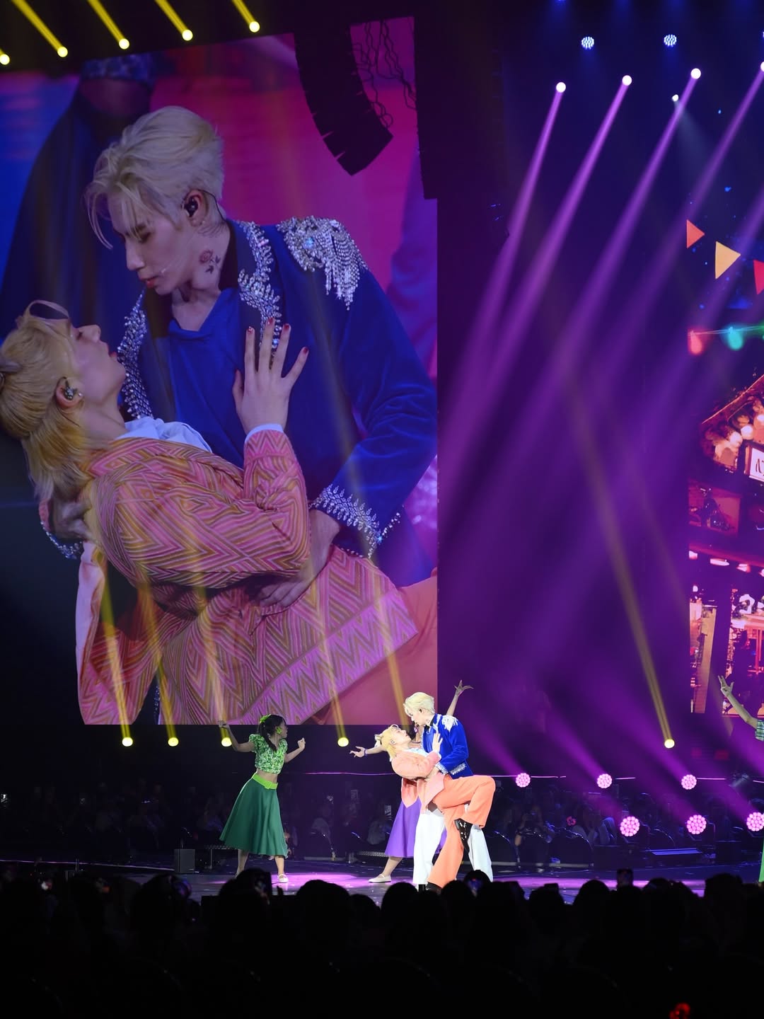 ซี - พฤกษ์ พานิช