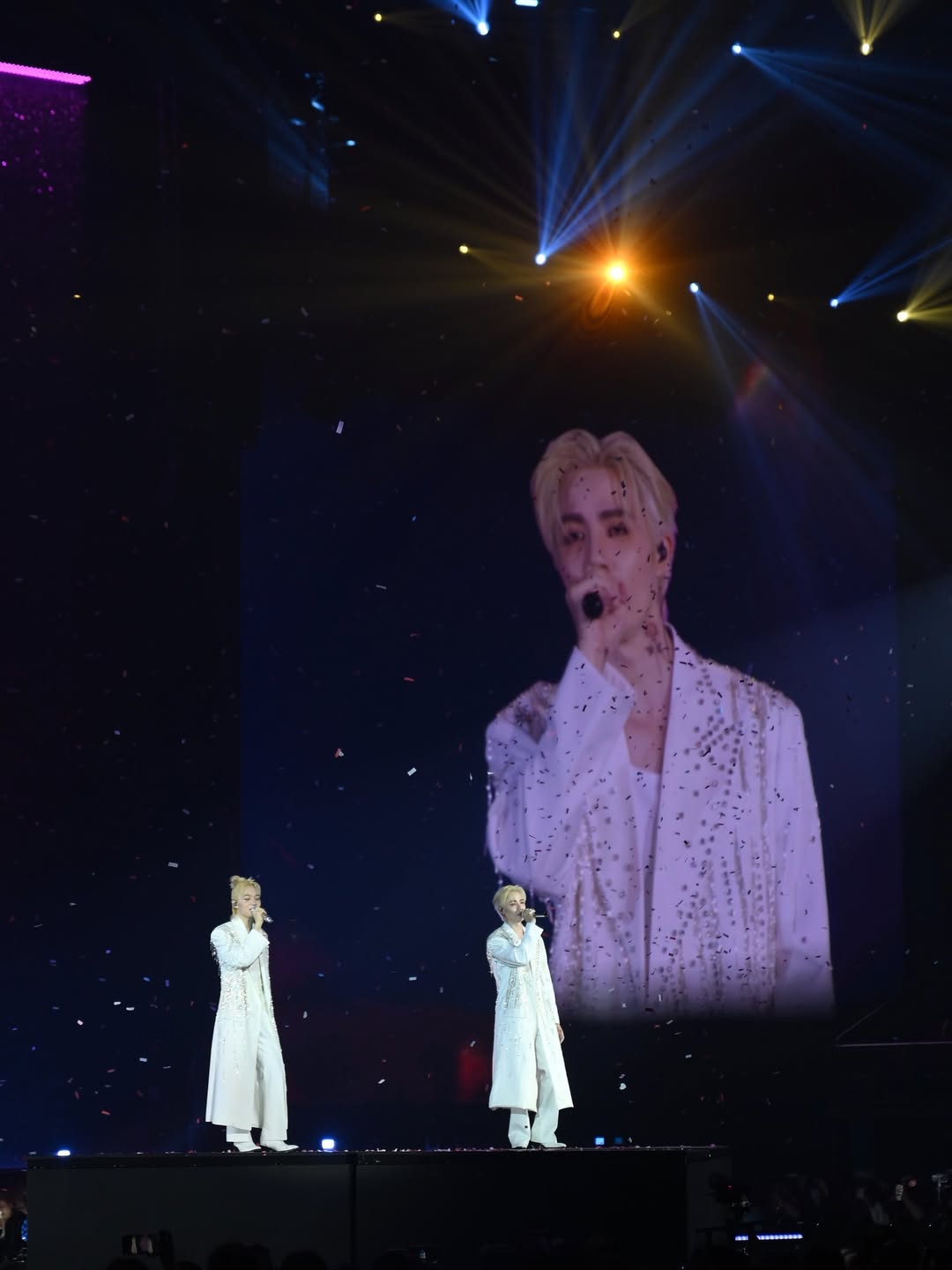 ซี - พฤกษ์ พานิช