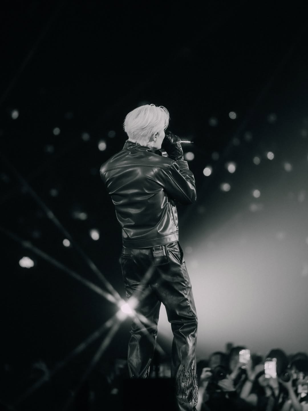 ซี - พฤกษ์ พานิช