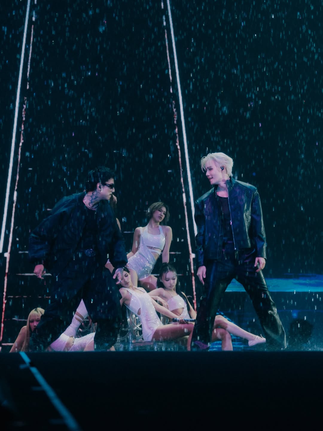 ซี - พฤกษ์ พานิช