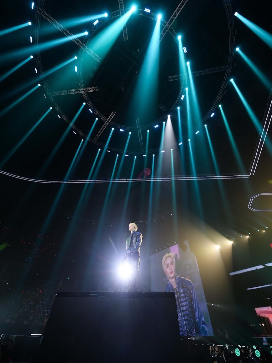 ซี - พฤกษ์ พานิช