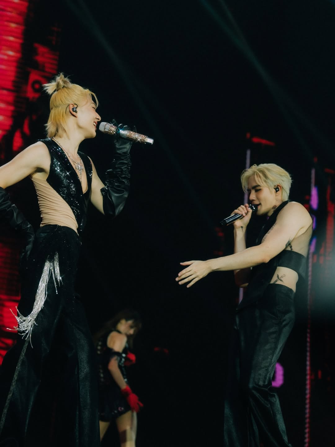 ซี - พฤกษ์ พานิช