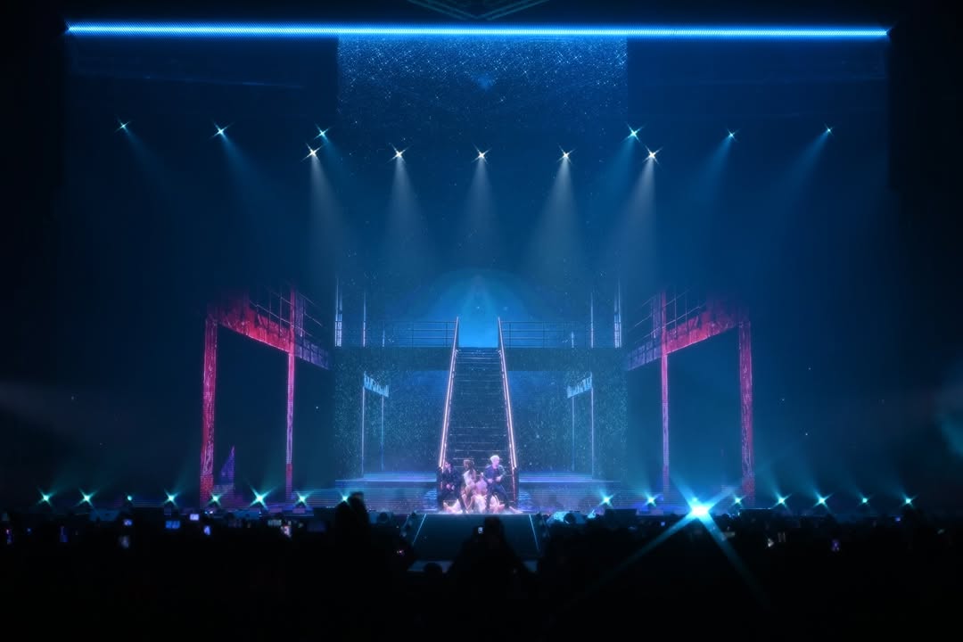 ซี - พฤกษ์ พานิช