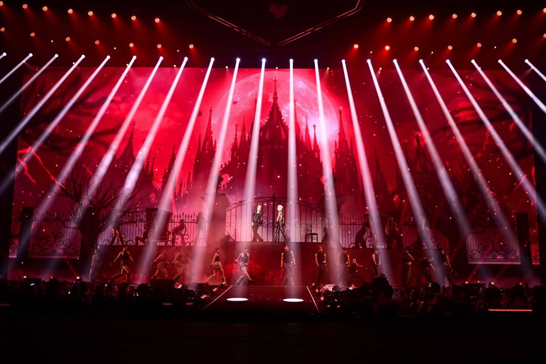 ซี - พฤกษ์ พานิช