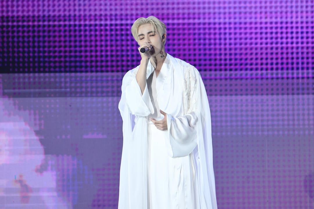 ซี - พฤกษ์ พานิช