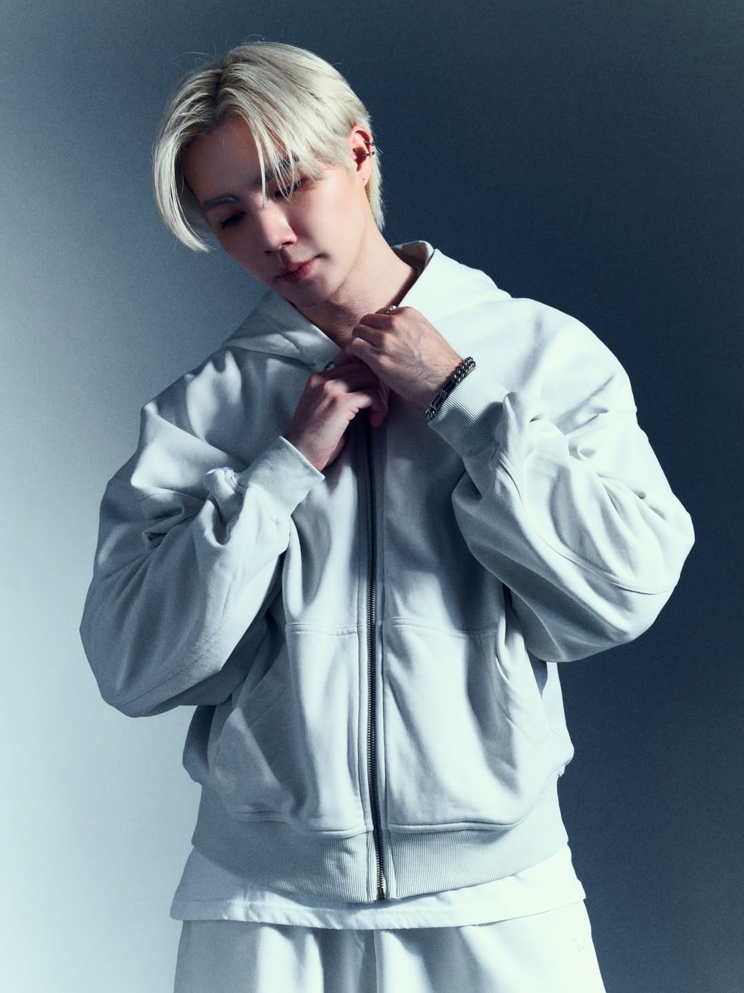 ซี - พฤกษ์ พานิช