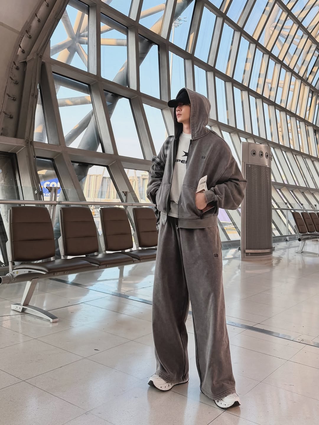 ซี - พฤกษ์ พานิช