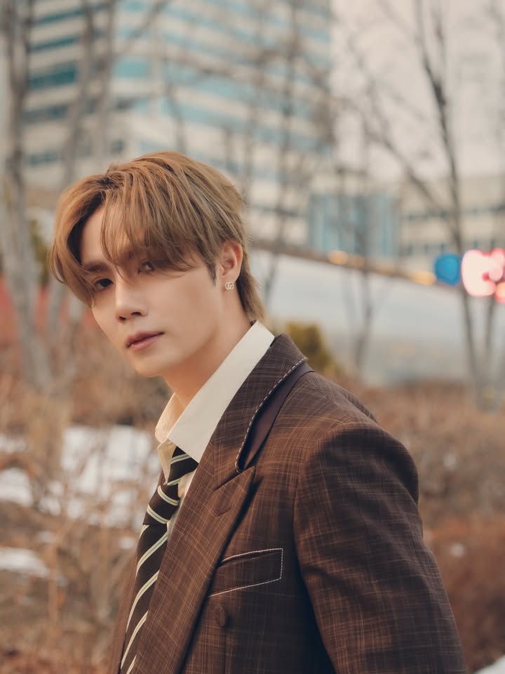 ซี - พฤกษ์ พานิช