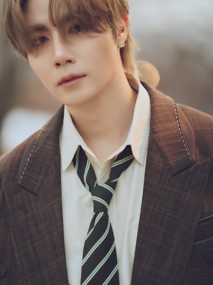 ซี - พฤกษ์ พานิช