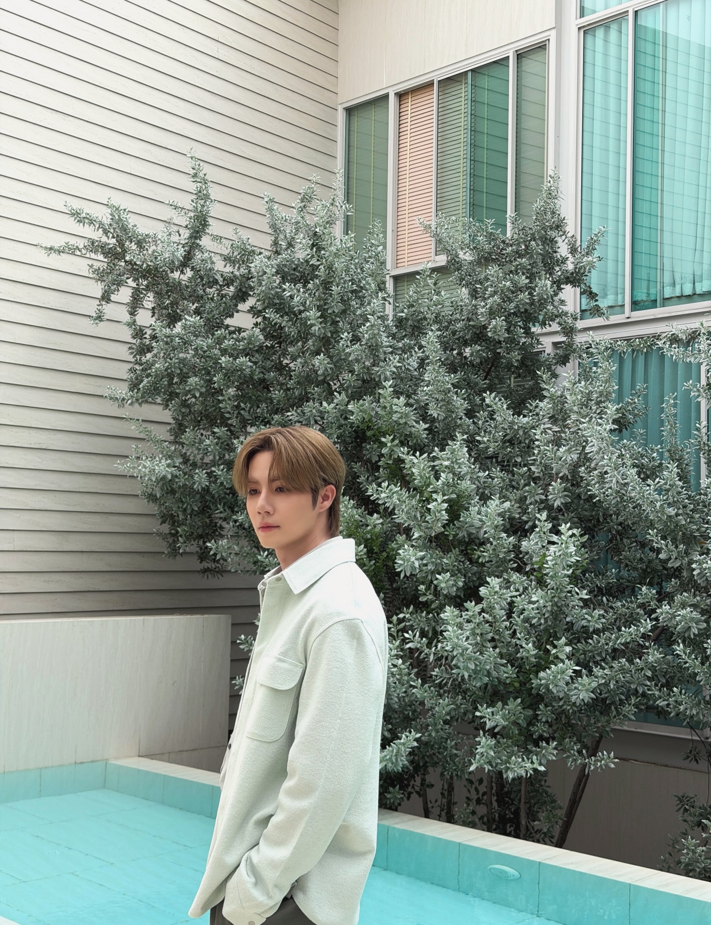 ซี - พฤกษ์ พานิช