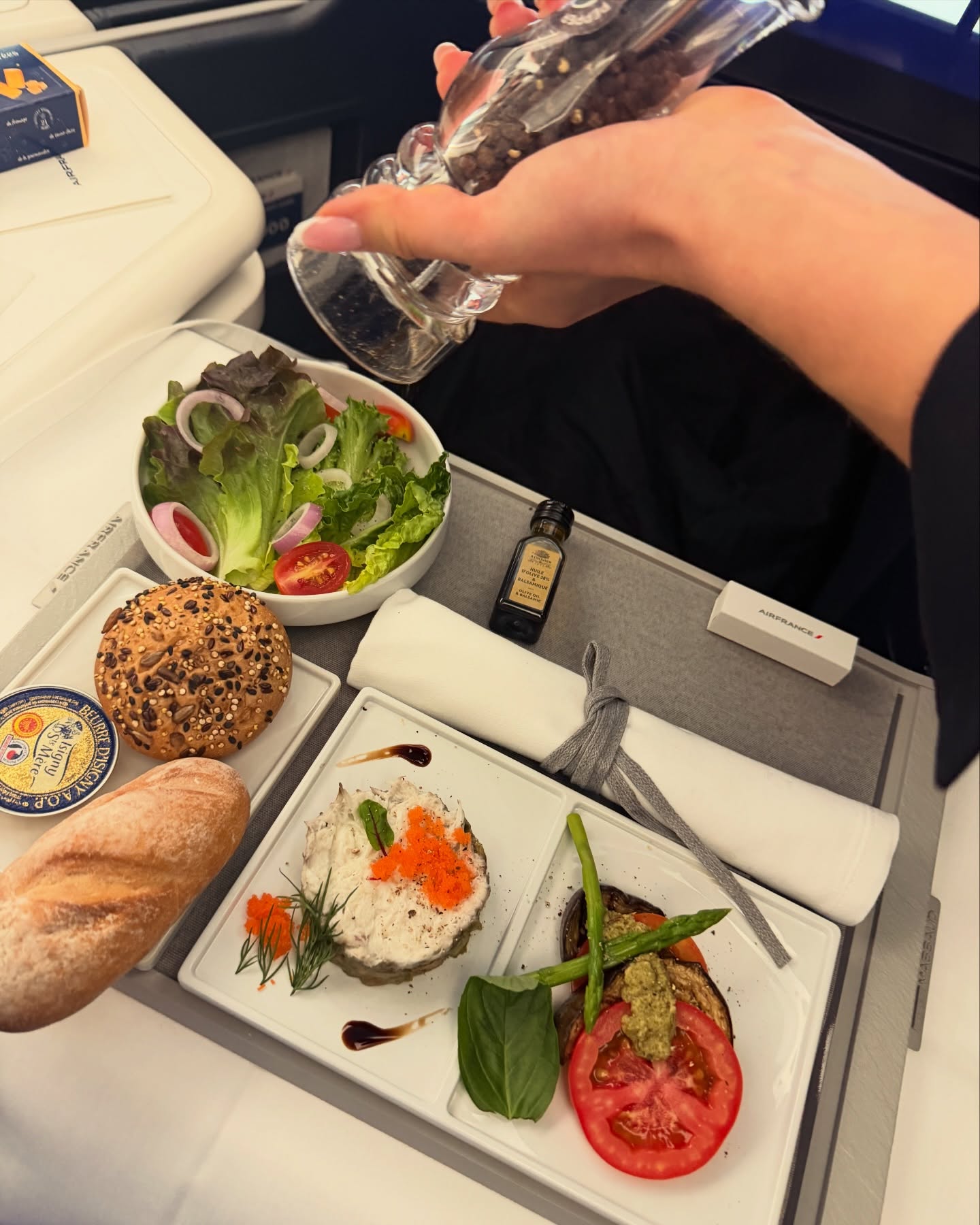 ซี - พฤกษ์ พานิช