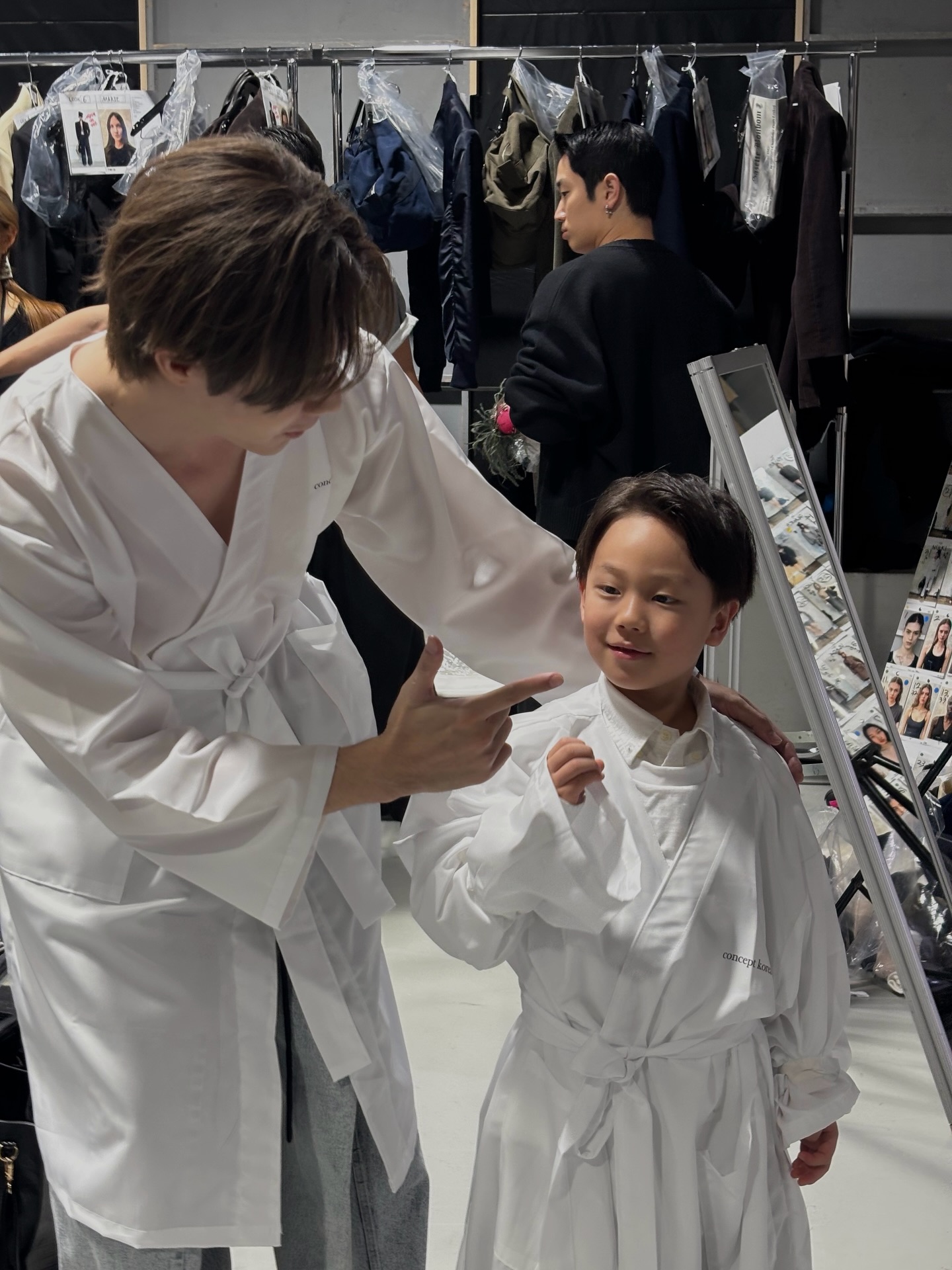 ซี - พฤกษ์ พานิช