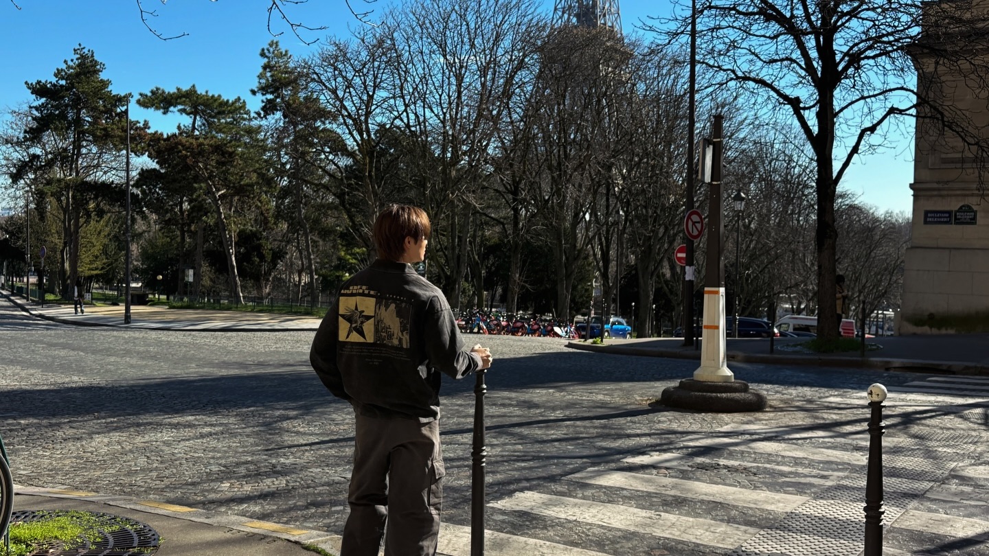 ซี - พฤกษ์ พานิช