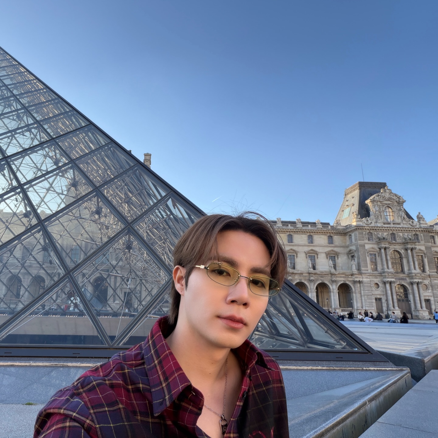 ซี - พฤกษ์ พานิช