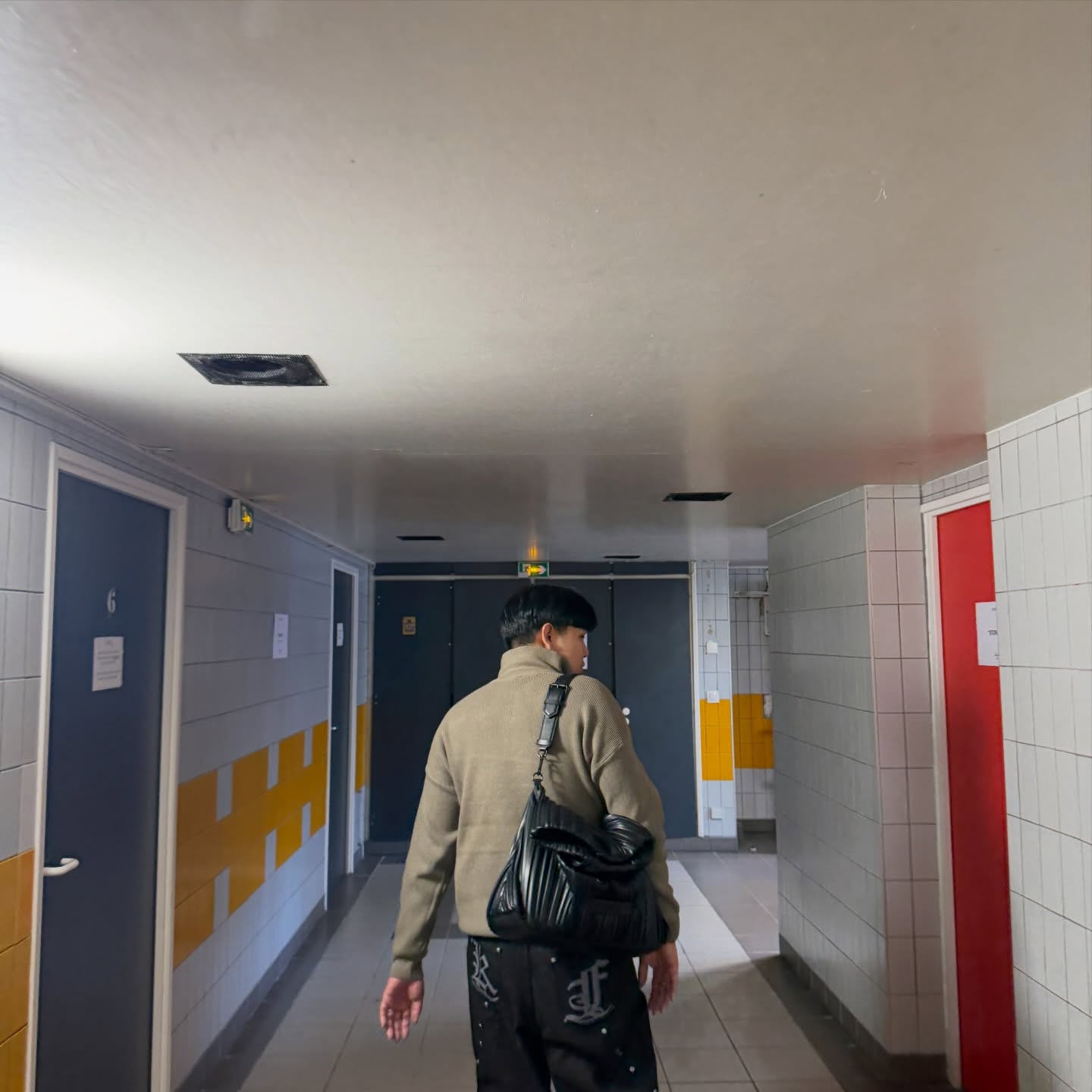 ซี - พฤกษ์ พานิช