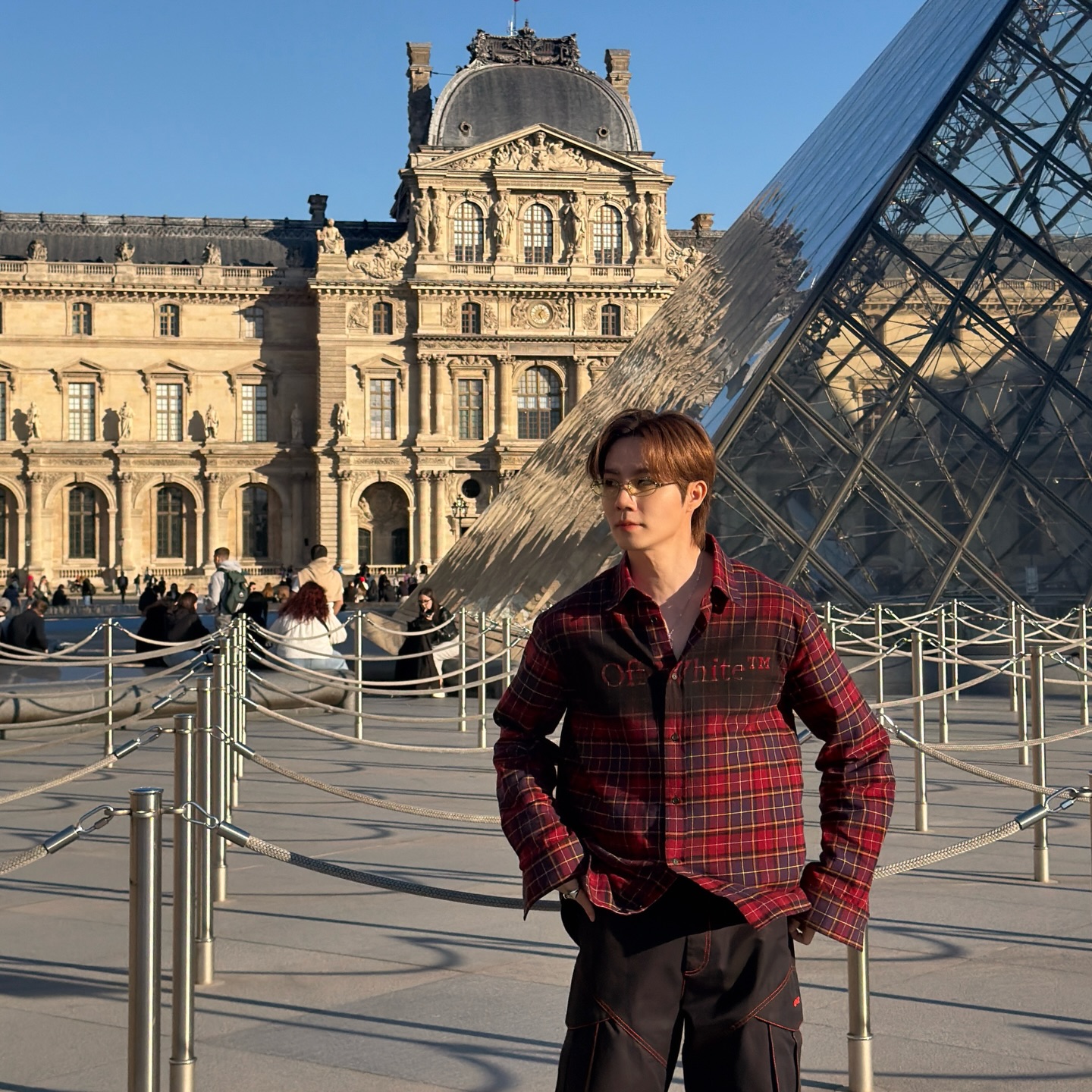 ซี - พฤกษ์ พานิช