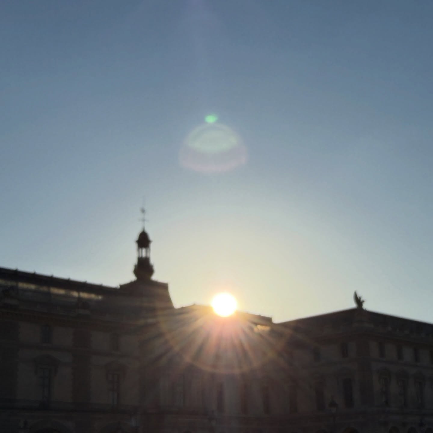 ซี - พฤกษ์ พานิช