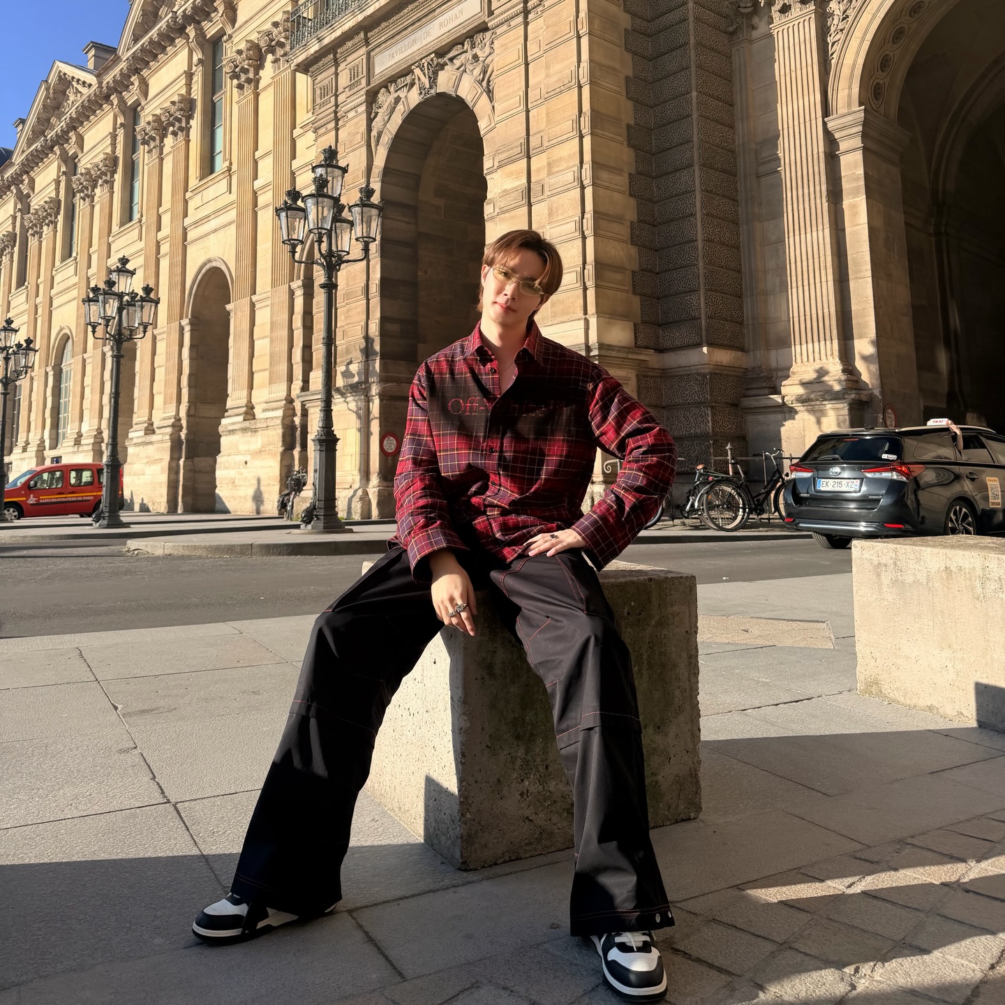 ซี - พฤกษ์ พานิช