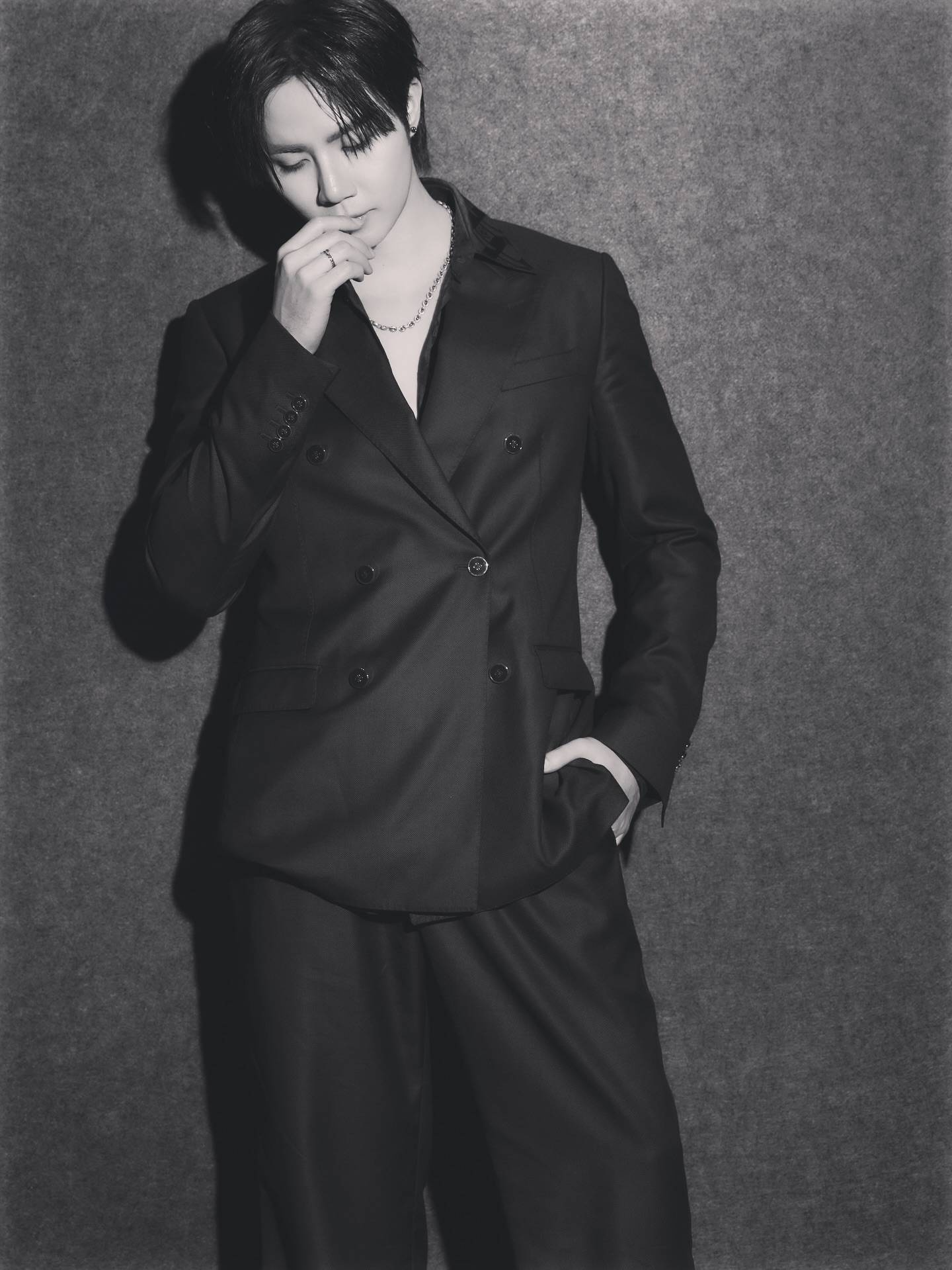 ซี - พฤกษ์ พานิช