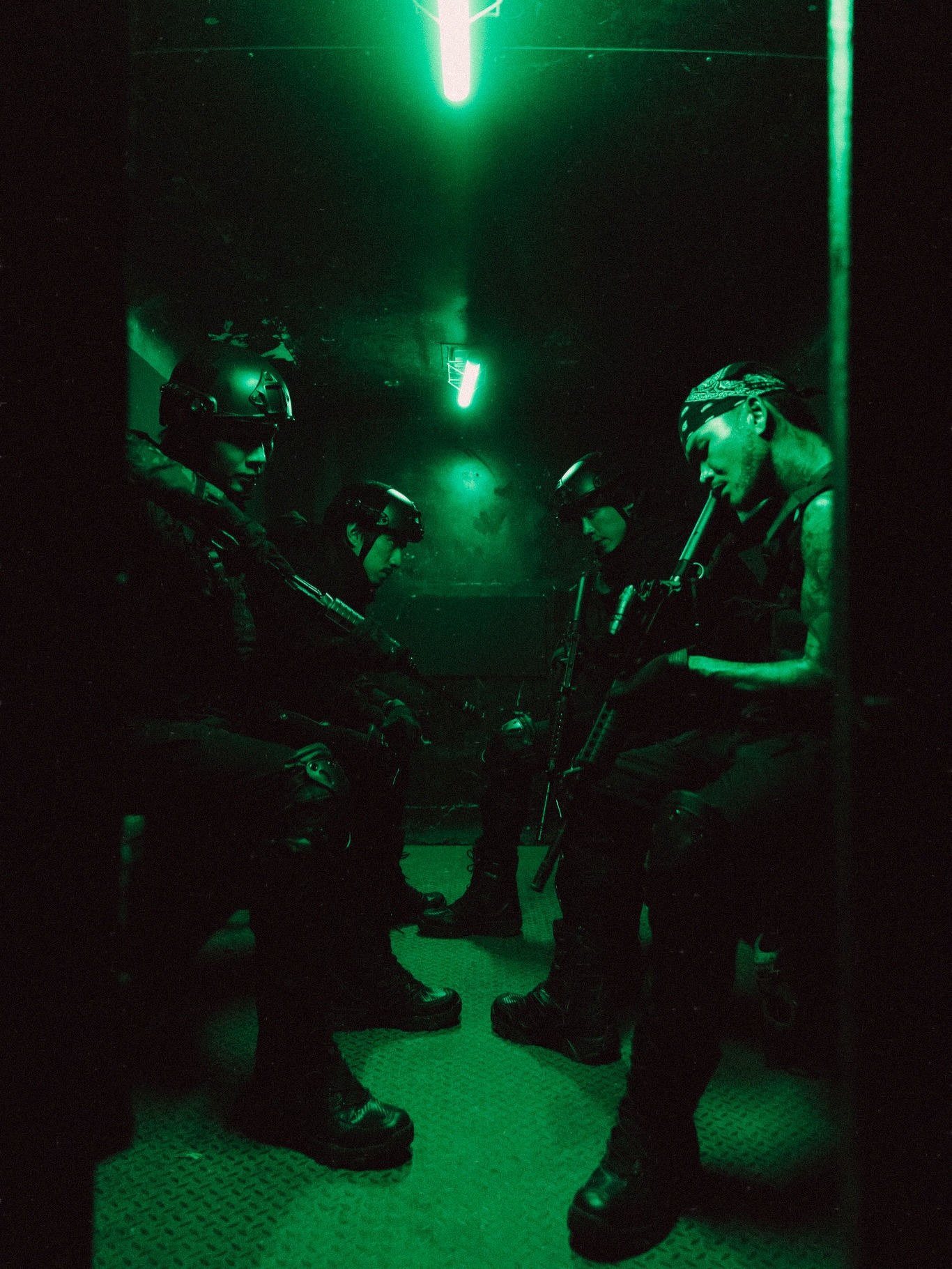 ซี - พฤกษ์ พานิช