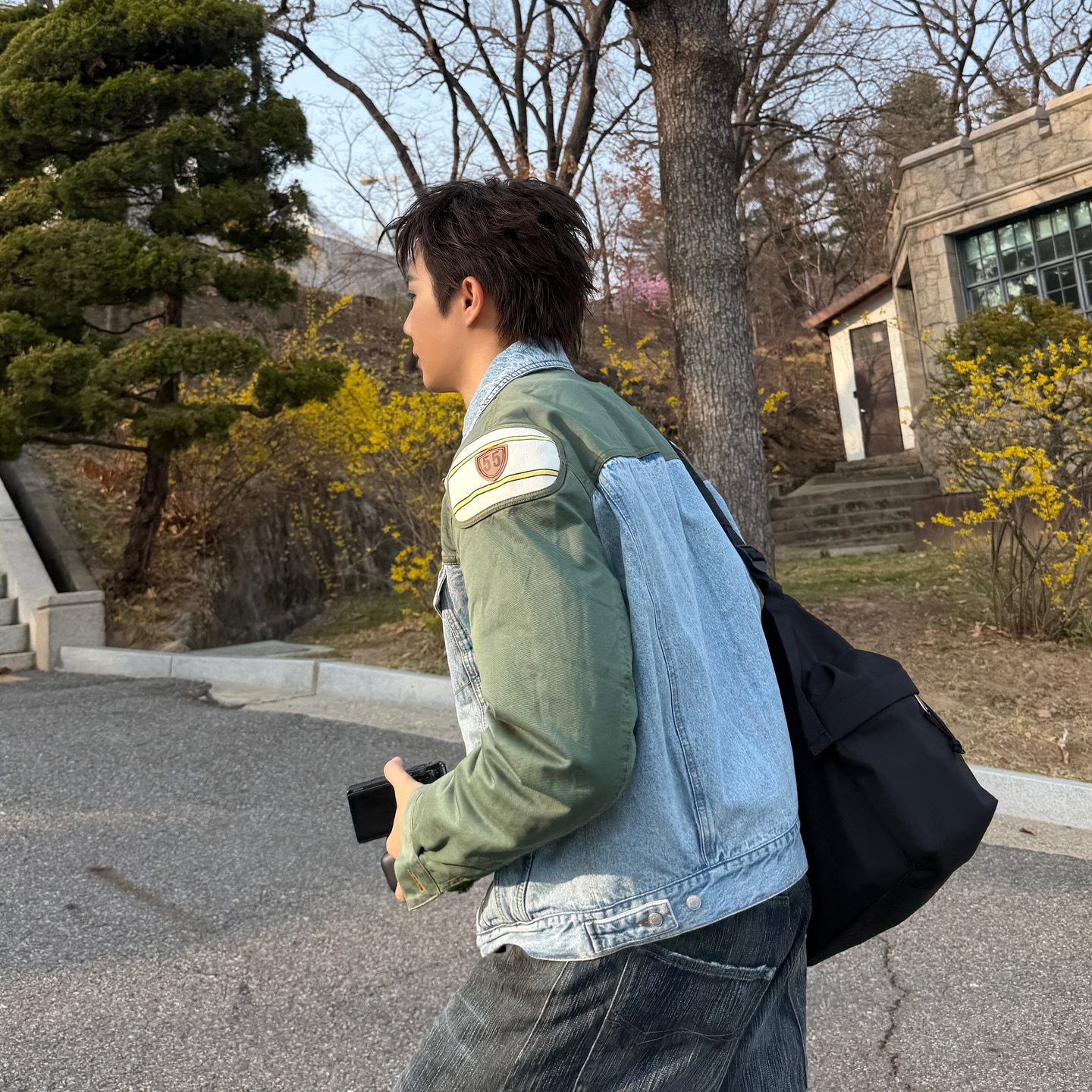 ซี - พฤกษ์ พานิช