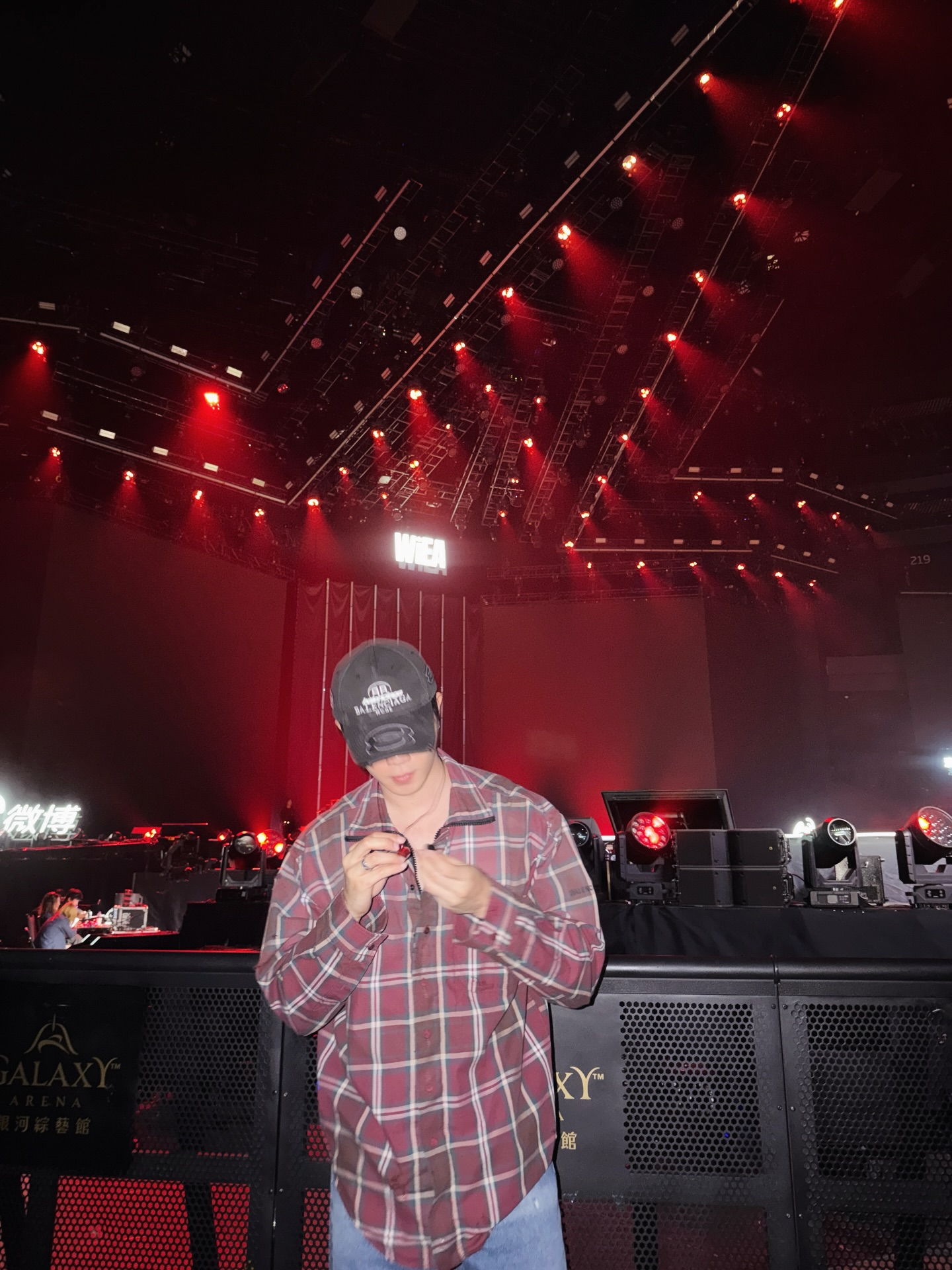 ซี - พฤกษ์ พานิช