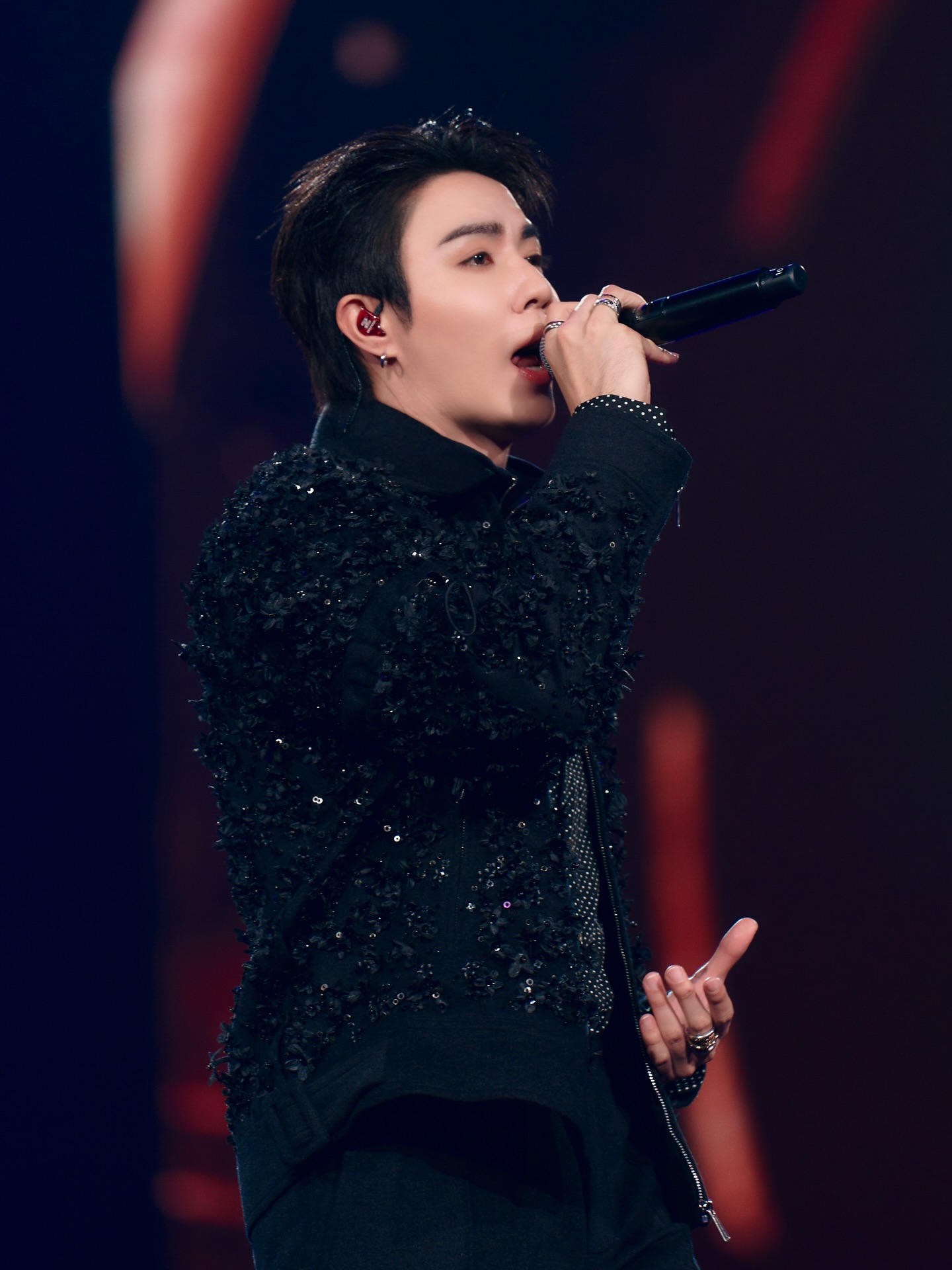 ซี - พฤกษ์ พานิช