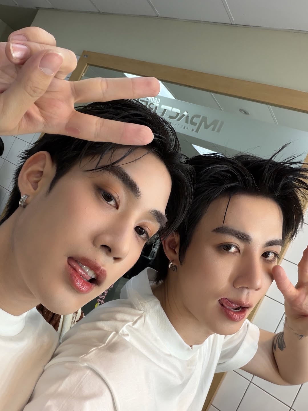 ซี - พฤกษ์ พานิช