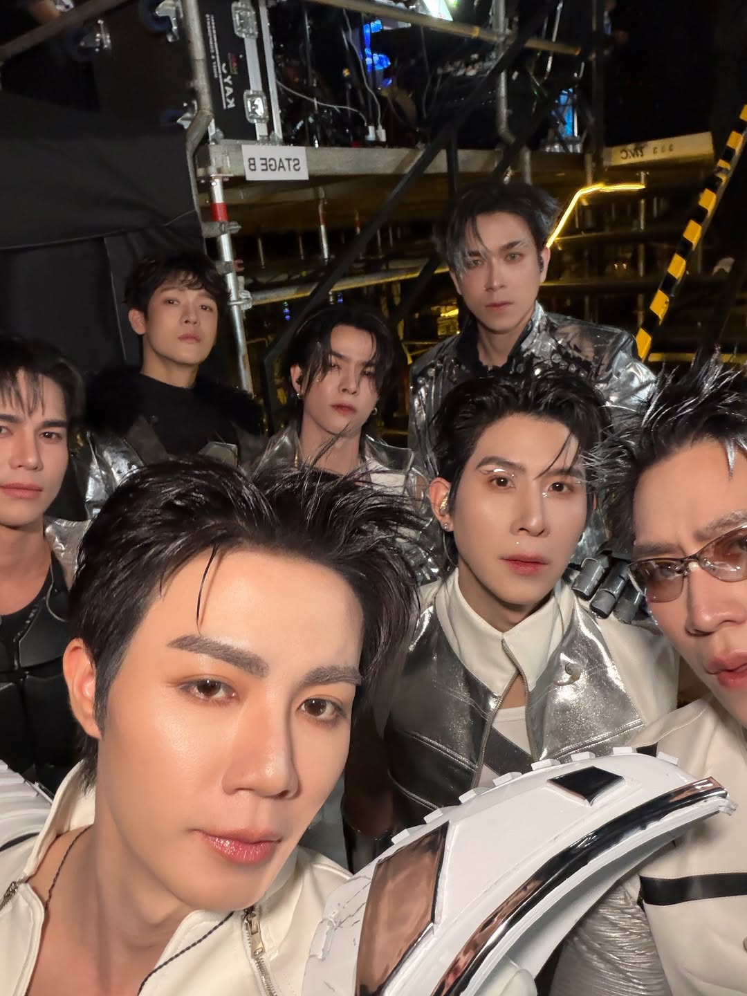 ซี - พฤกษ์ พานิช