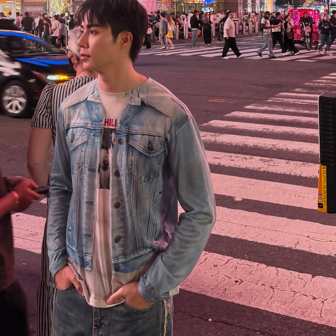 ซี - พฤกษ์ พานิช