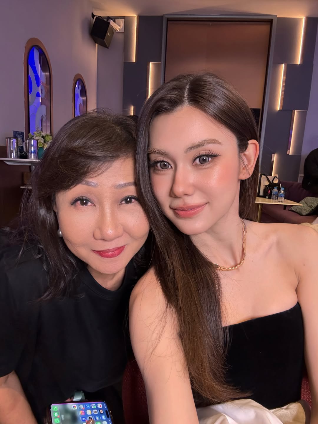 ลีน่า - ลลินา ชูเอ็ทท์