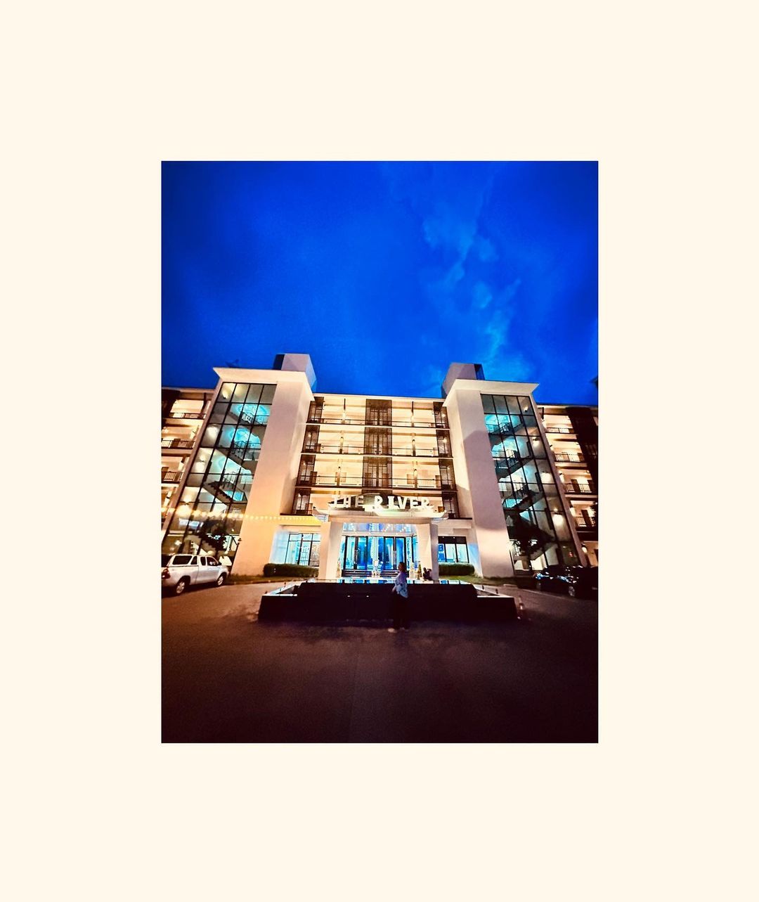 เข้ม -  หัสวีร์ ภัคพงษ์ไพศาล