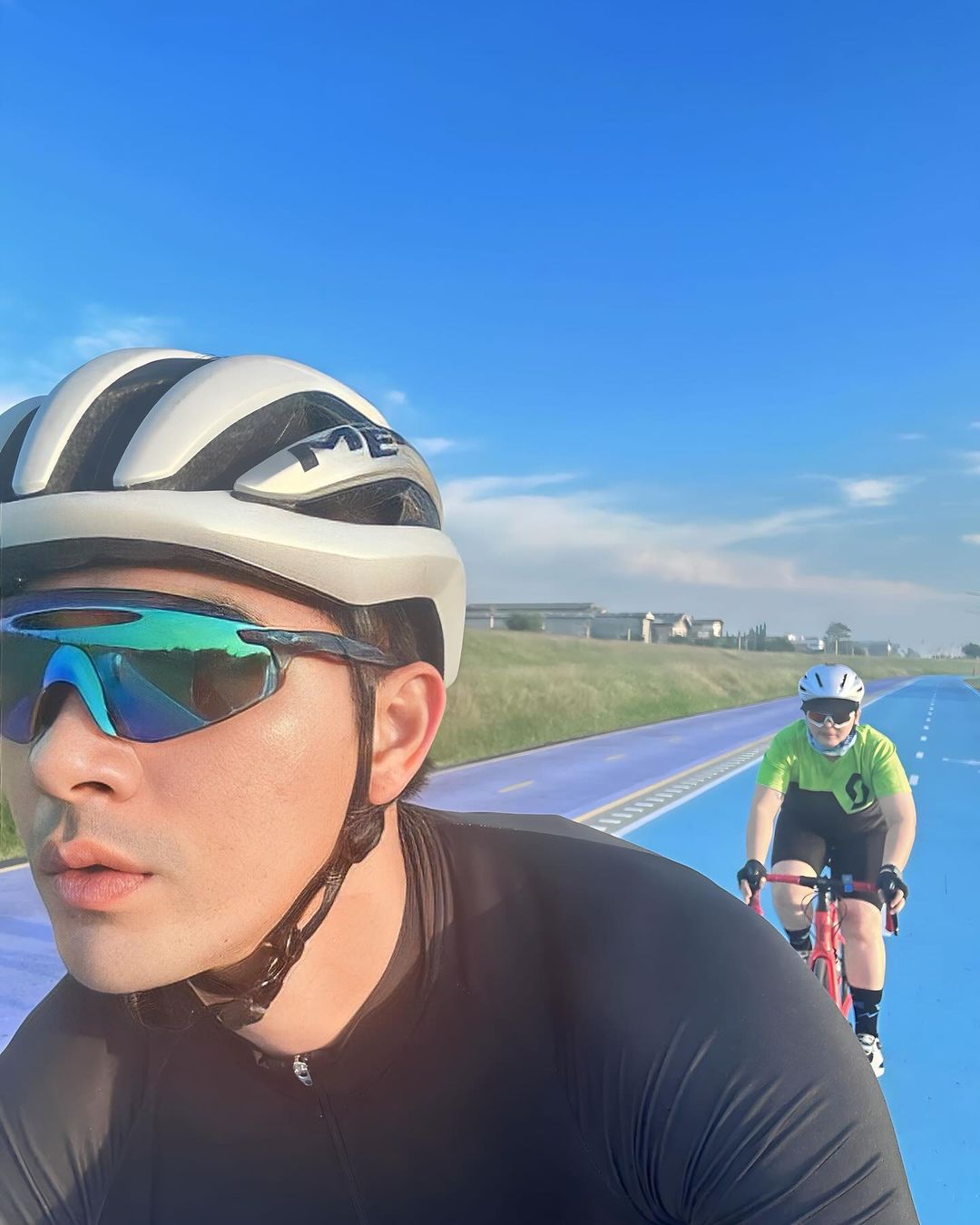 เข้ม -  หัสวีร์ ภัคพงษ์ไพศาล