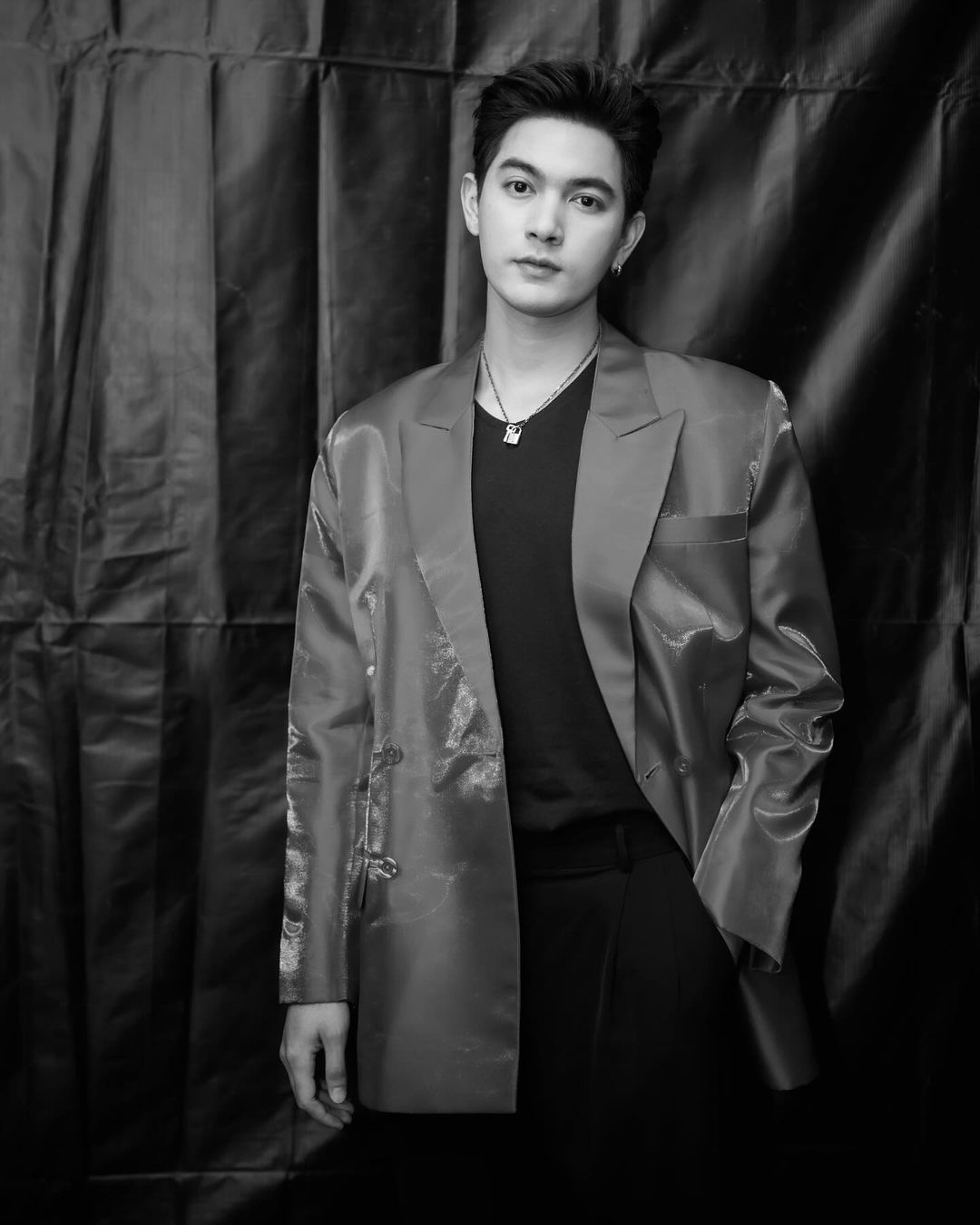 เข้ม -  หัสวีร์ ภัคพงษ์ไพศาล