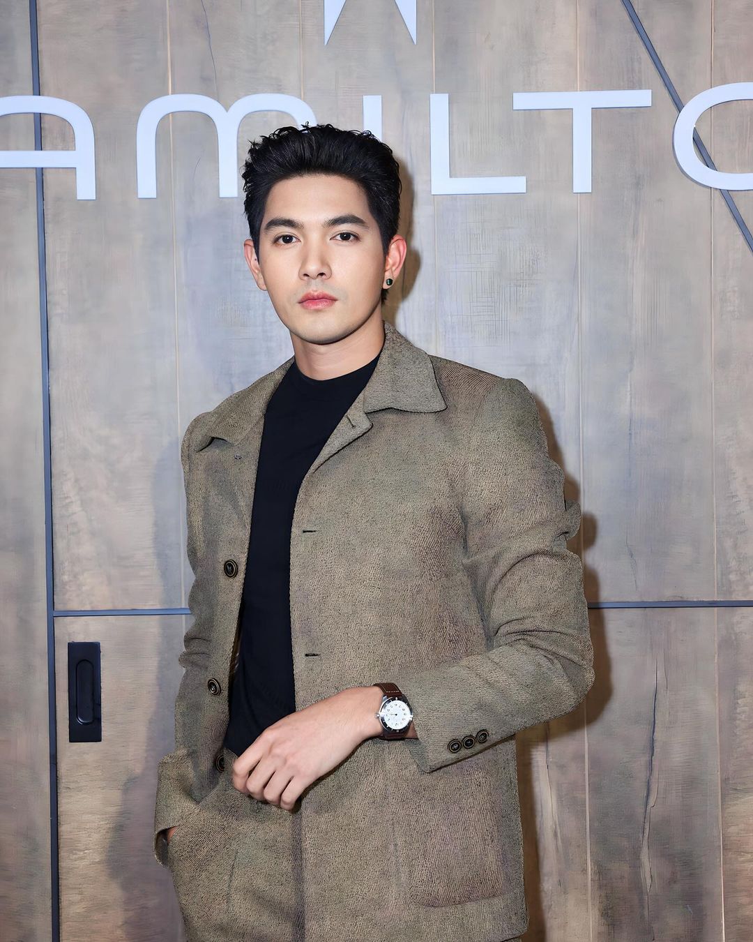 เข้ม -  หัสวีร์ ภัคพงษ์ไพศาล