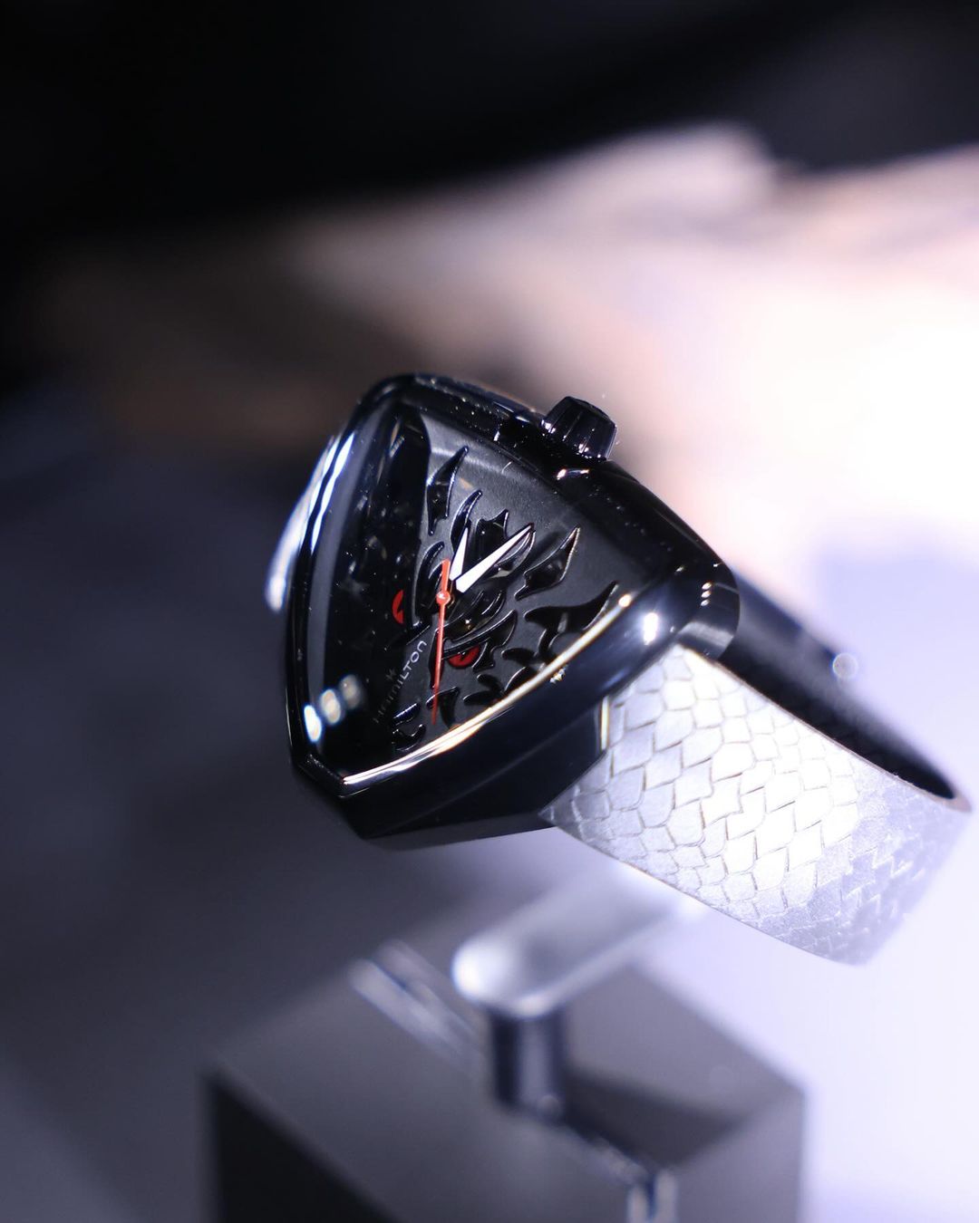 เข้ม -  หัสวีร์ ภัคพงษ์ไพศาล