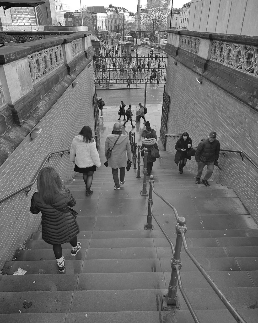 เข้ม -  หัสวีร์ ภัคพงษ์ไพศาล