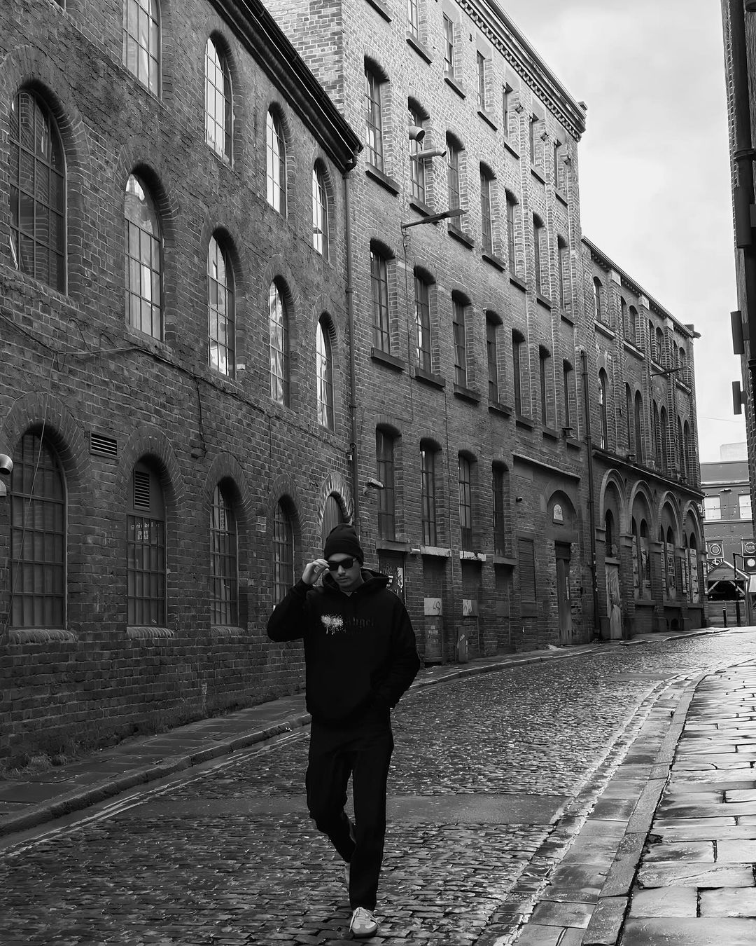 เข้ม -  หัสวีร์ ภัคพงษ์ไพศาล